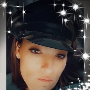 Meet your Posher, Myra